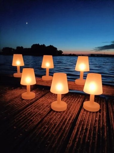 Lampă cu Ulei tip Veioză Albă